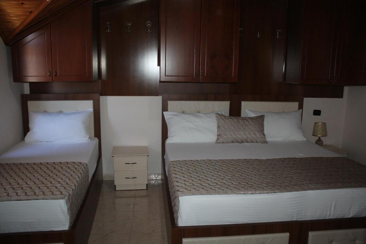 Hotel Hasmegaj Mahall' e Kryethuit Kültér fotó